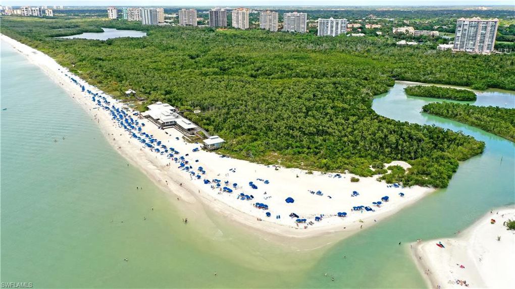Pelican Bay's south beach from above&conn=none